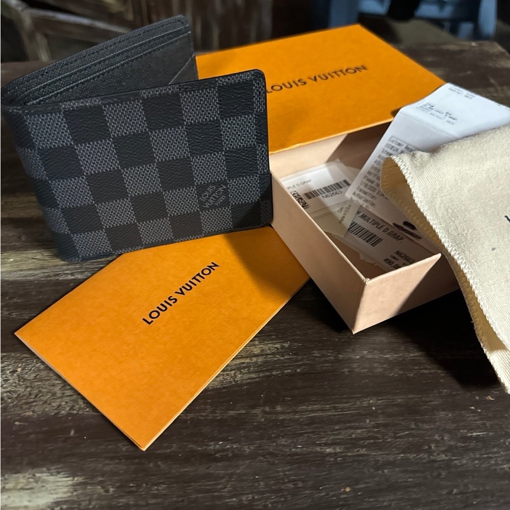 Louis Vuitton Multiple Wallet Graphite Damier